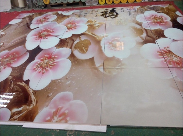 UV打印機(jī)是怎么才能實(shí)現(xiàn)定制個(gè)性化!